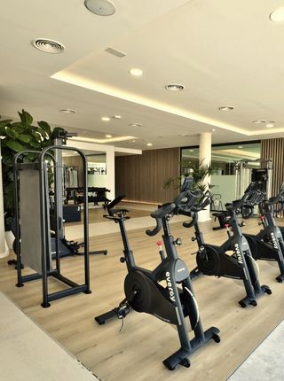 Community gym